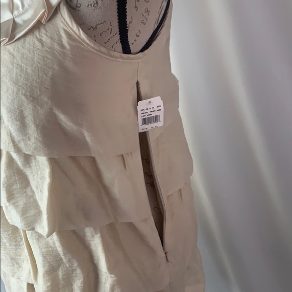 MK2K Ruffle Blouse - Picture 7 of 9